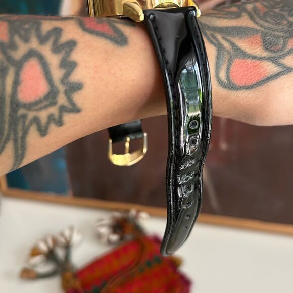 Betsey Johnson Gold and Black Giraffe Watch Leather - Picture 12 of 16